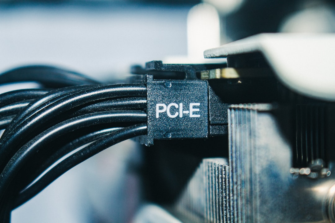Close-up of a black pci-e power cable connector.